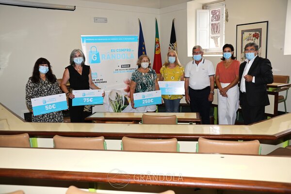 resize_1_o_sorteio_eucomproemgrandola___entrega_de_vales21