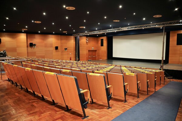 resize_cine_granadeiro___auditorio_mun34