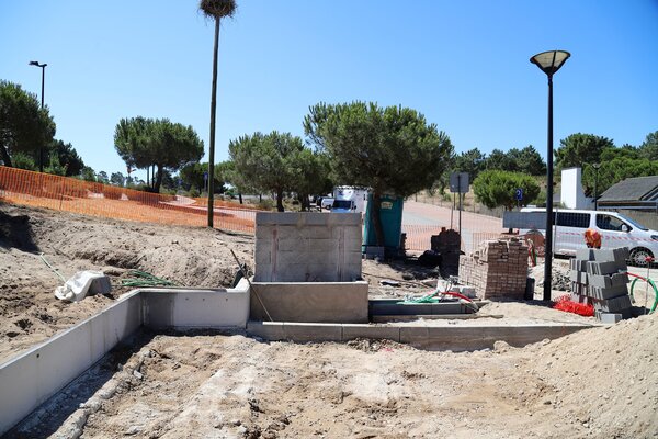 carvalhal___area_de_servico_de_autocaravanas___obras7