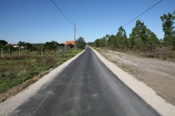 pavimenta__o_da_estrada_do_pinheiro_da_chave_ii