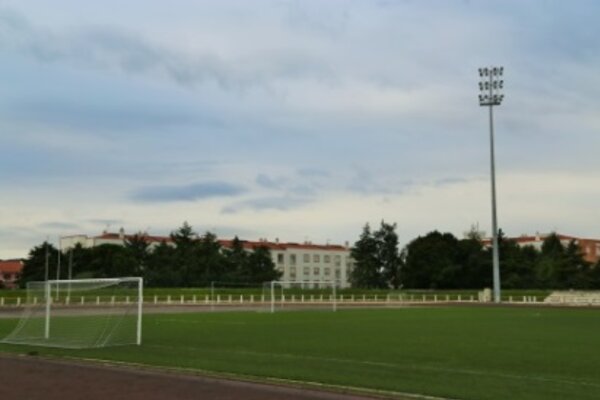 Interven__o_nas_Torres_de_Ilumina__o_do_Parque_Desportivo_I