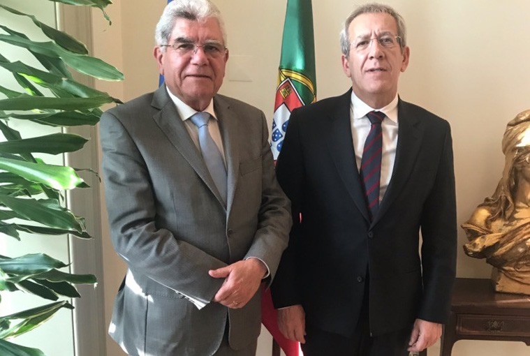 Presidente da Câmara reuniu com o Secretário de Estado da Administração Interna para reivindicar ...