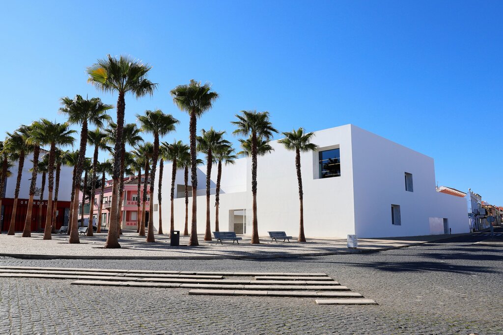 Biblioteca e Arquivo do Município de Grândola integra Ciclo de Visitas “Arquitetura pelo Alentejo”