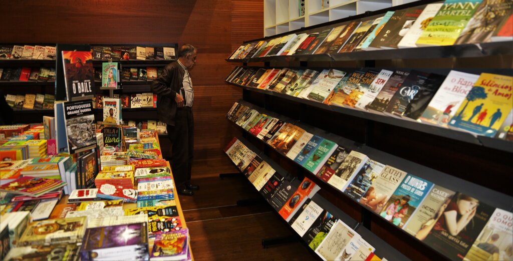 Feira do Livro abre ao público com um vasto programa cultural