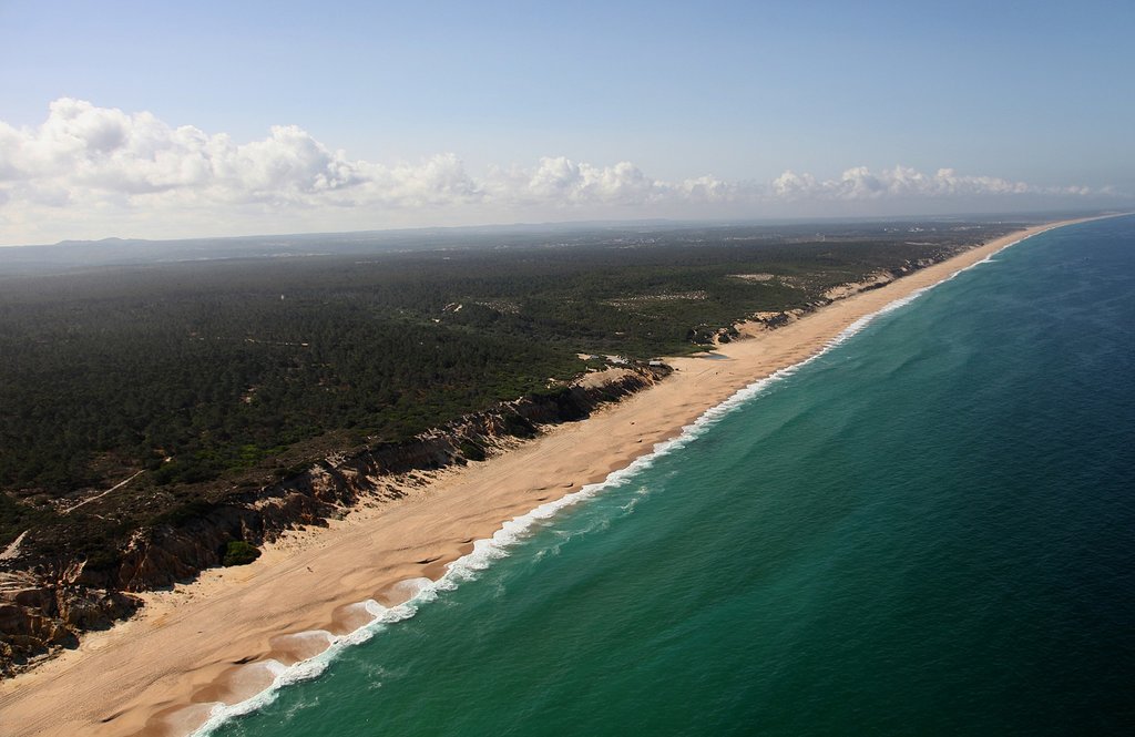 Empreendimentos turísticos na faixa litoral | esclarecimento