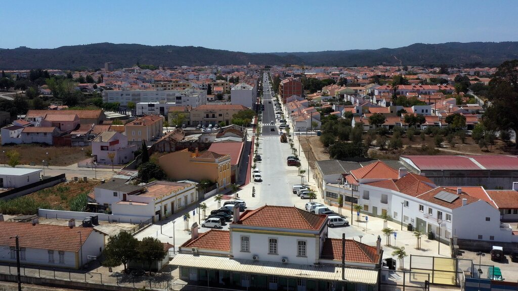 Está concluída a obra de requalificação da Avenida Jorge de Vasconcelos Nunes