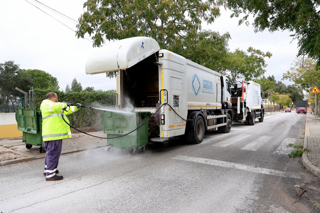 Município de Grândola duplica lavagem de contentores