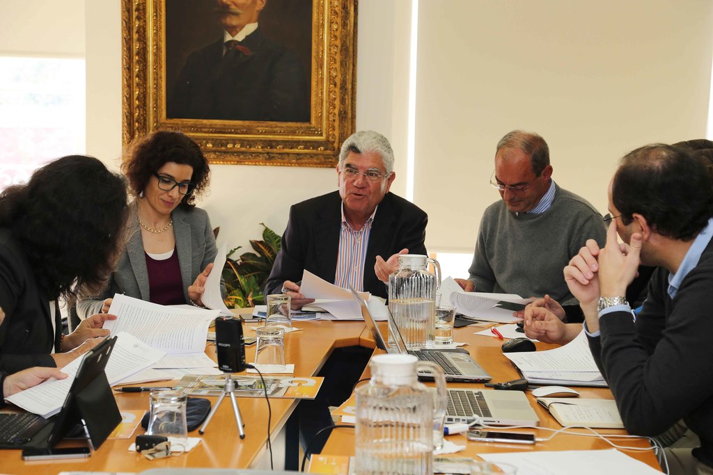 Plano Especial de Emergência da Península de Tróia apresentado na reunião da Comissão Municipal d...
