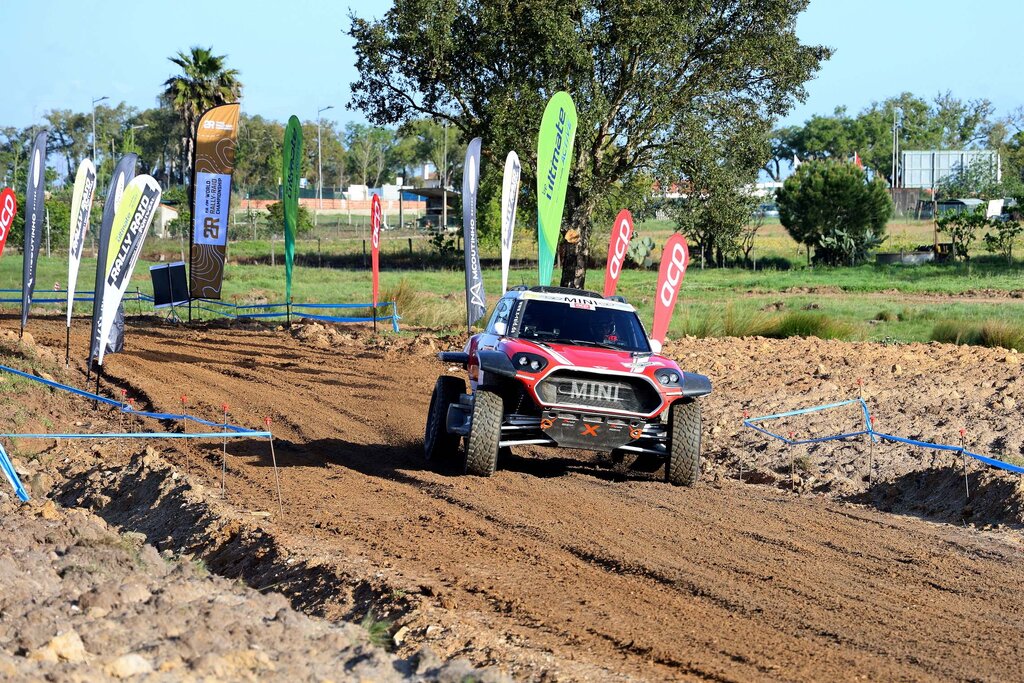Bp Ultimate Rally Raid Portugal regressa a Grândola com contas do título ainda em aberto