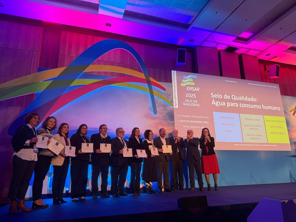 Infratróia distinguida com selo de qualidade exemplar de água para consumo humano