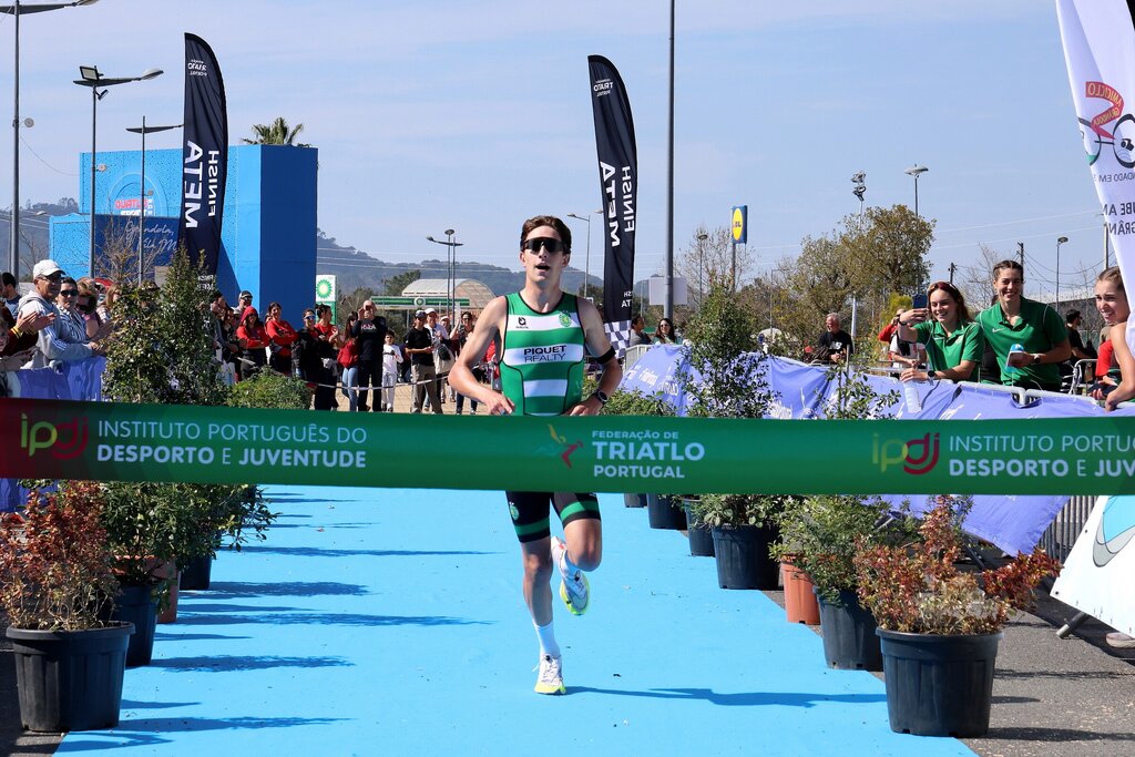 Dinis Ferreira e Mariana Vargem sagram-se campeões nacionais de duatlo sprint em Grândola