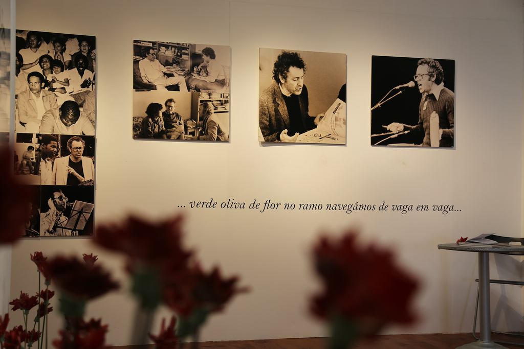 Visite a Exposição "José Afonso - Andarilho, poeta e cantor"