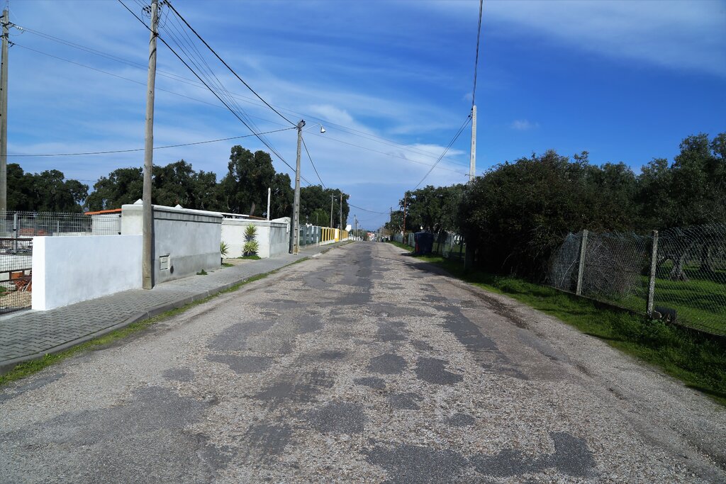 Câmara Municipal aprovou abertura de concurso público para substituição da rede de água e pavimen...