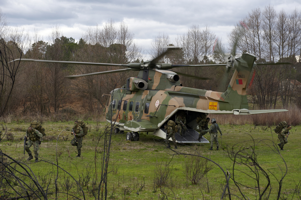 A Força Aérea Portuguesa irá realizar, entre os dias 09 e 23 de maio, na Base Aérea de Beja, o ex...