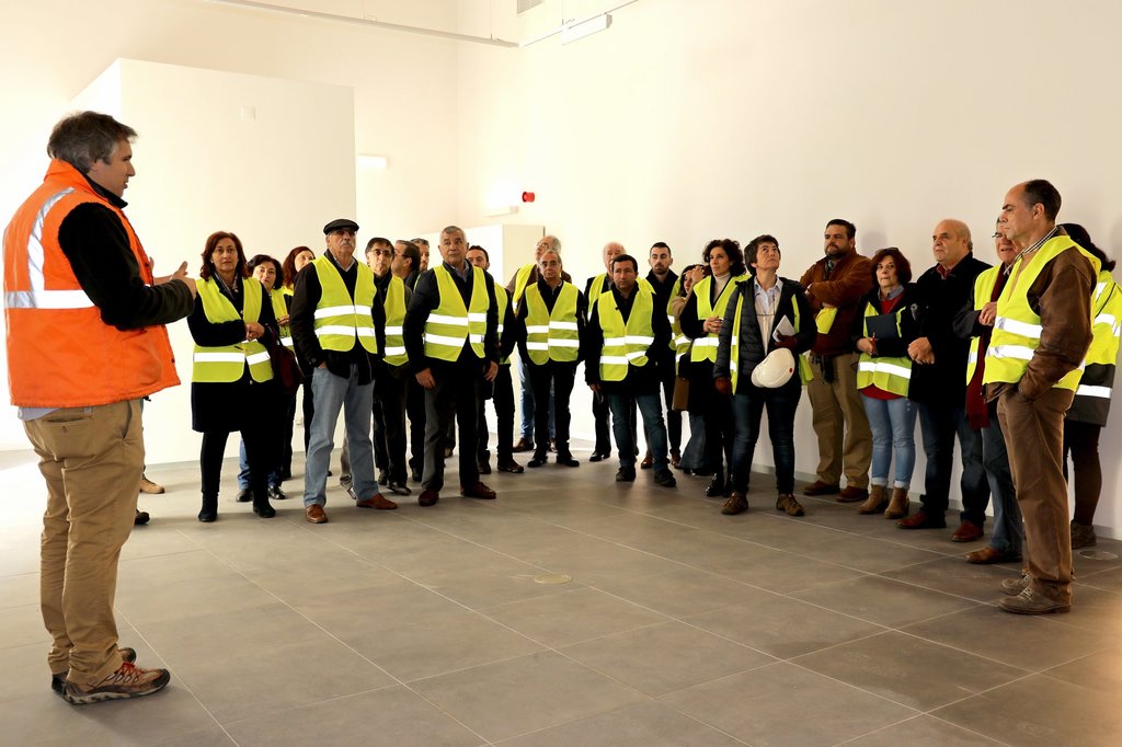 Eleitos Municipais visitaram obras em curso no concelho de Grândola